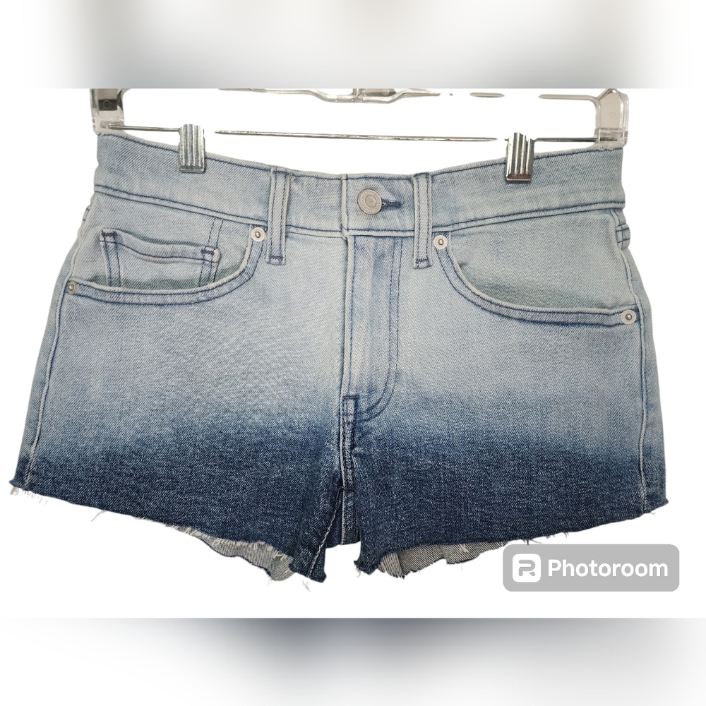 🍀 NWT Lucky Brand mid rise cut off denim blue ombre shorts Size 00/24 🍀